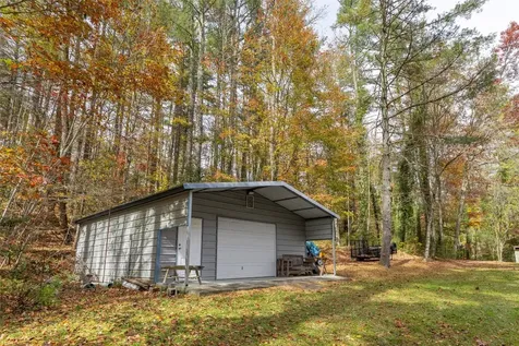 11 Sky Ranch Lane Cashiers NC 28717