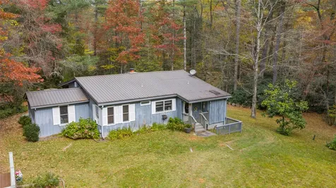 11 Sky Ranch Lane Cashiers NC 28717