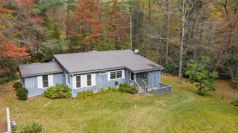 11 Sky Ranch Lane Cashiers NC 28717