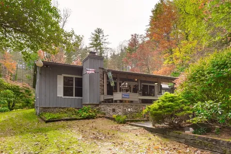 11 Sky Ranch Lane Cashiers NC 28717