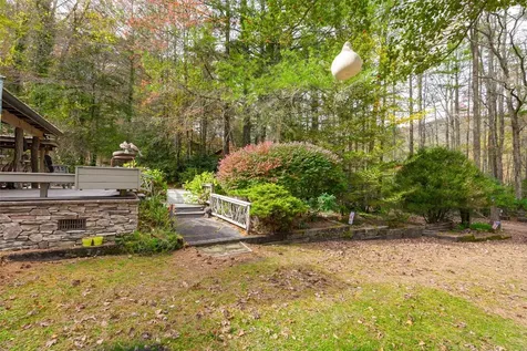 11 Sky Ranch Lane Cashiers NC 28717