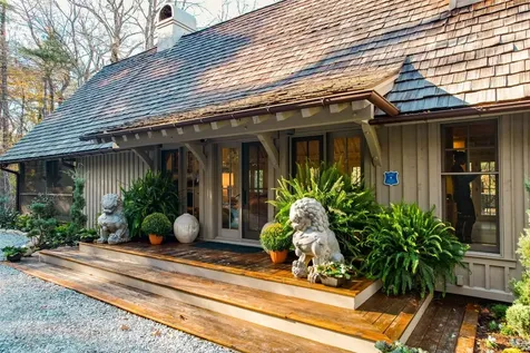 1527 Wandering Ridge Road Cashiers NC 28736