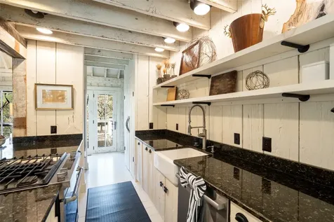 1527 Wandering Ridge Road Cashiers NC 28736