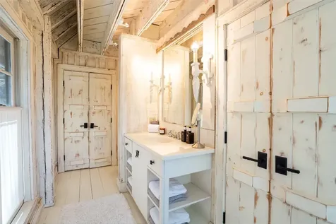 1527 Wandering Ridge Road Cashiers NC 28736