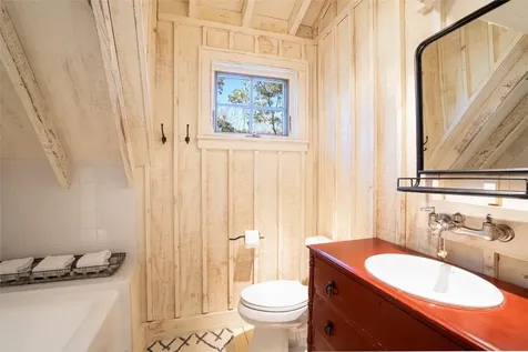 1527 Wandering Ridge Road Cashiers NC 28736