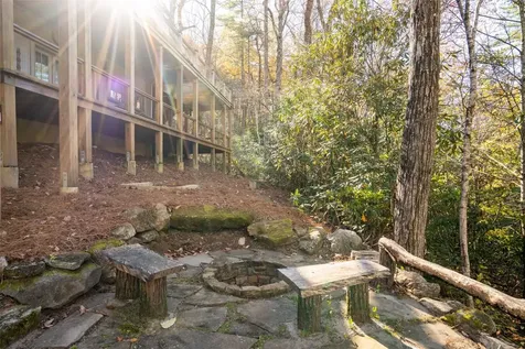 1527 Wandering Ridge Road Cashiers NC 28736