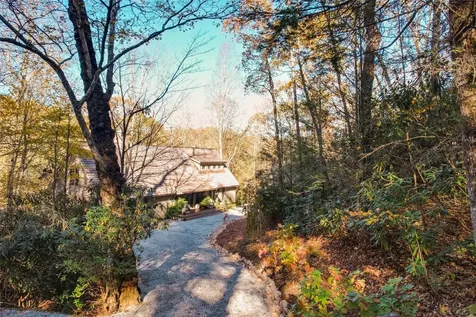 1527 Wandering Ridge Road Cashiers NC 28736