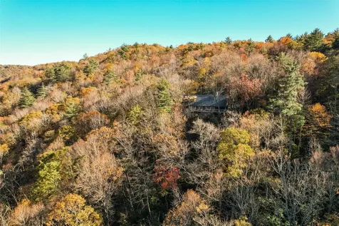 1527 Wandering Ridge Road Cashiers NC 28736