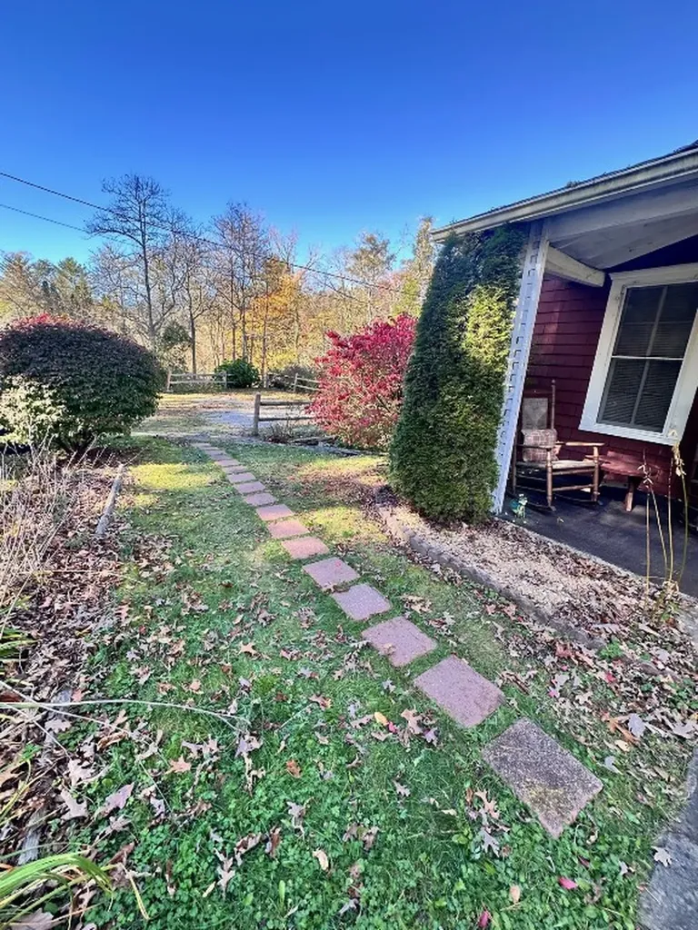 571 Dillard Road Highlands NC 28741