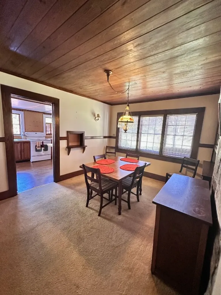 571 Dillard Road Highlands NC 28741