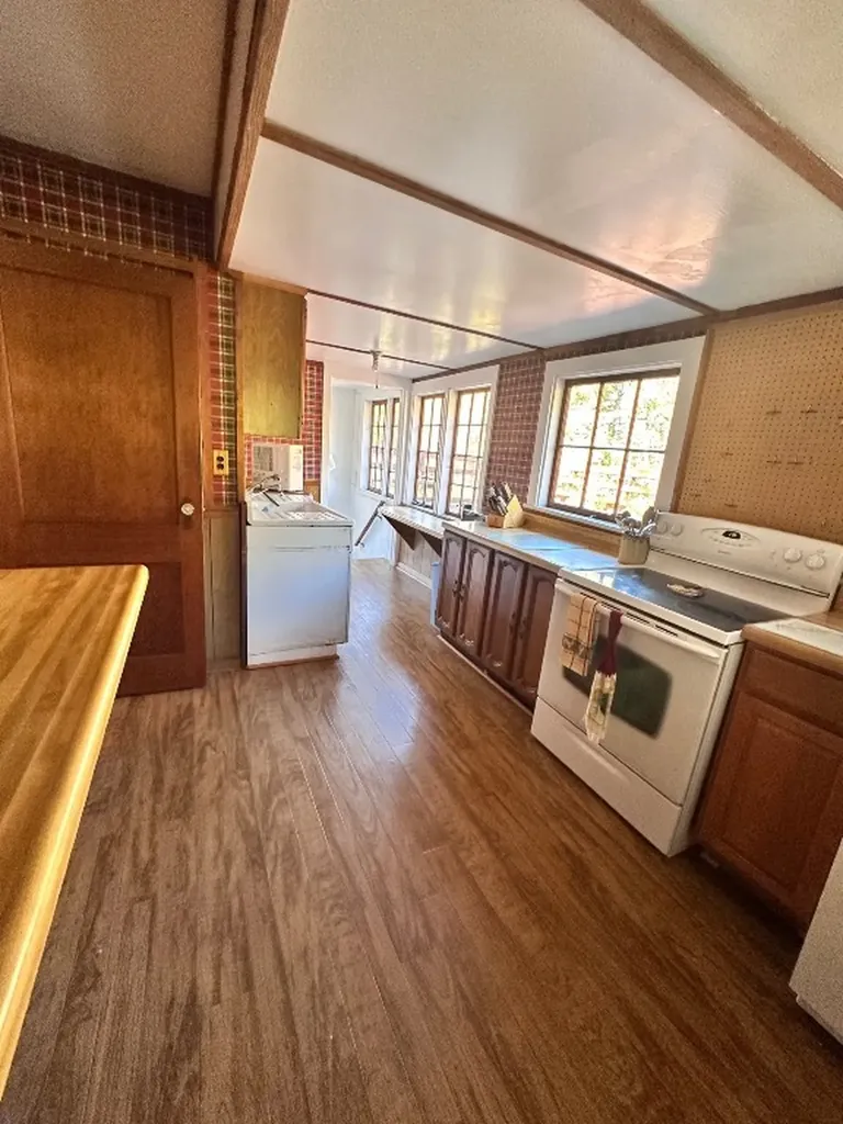 571 Dillard Road Highlands NC 28741