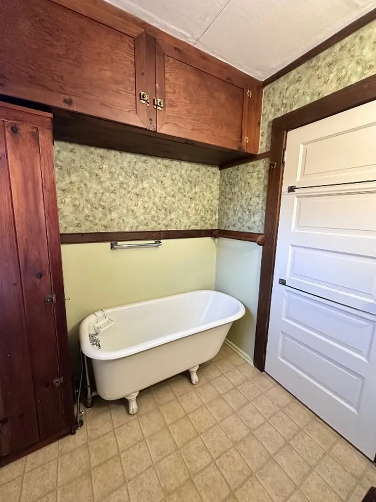 571 Dillard Road Highlands NC 28741