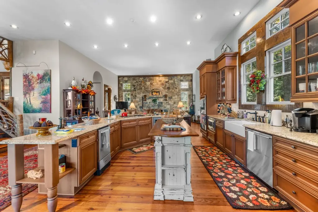 626 Ravenel Ridge Road Highlands NC 28741