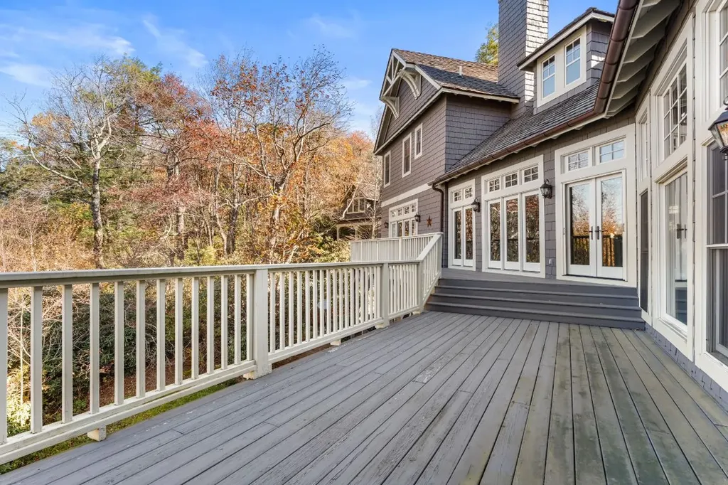 626 Ravenel Ridge Road Highlands NC 28741