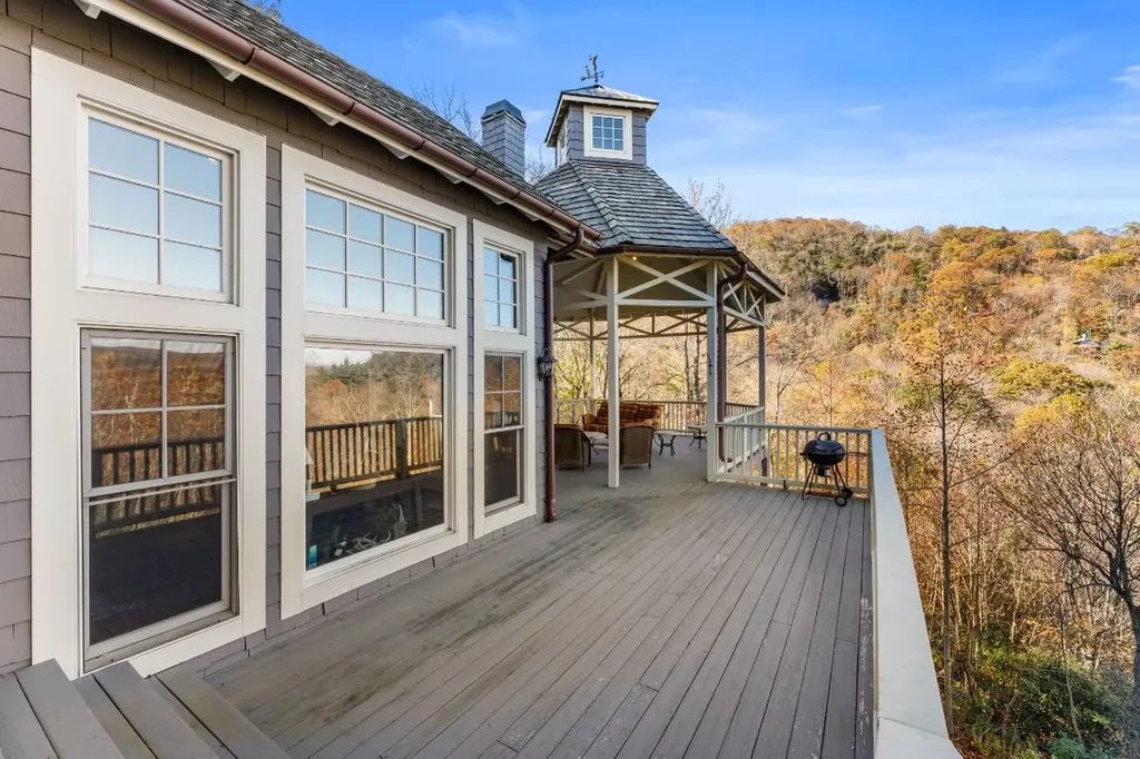 626 Ravenel Ridge Road Highlands NC 28741