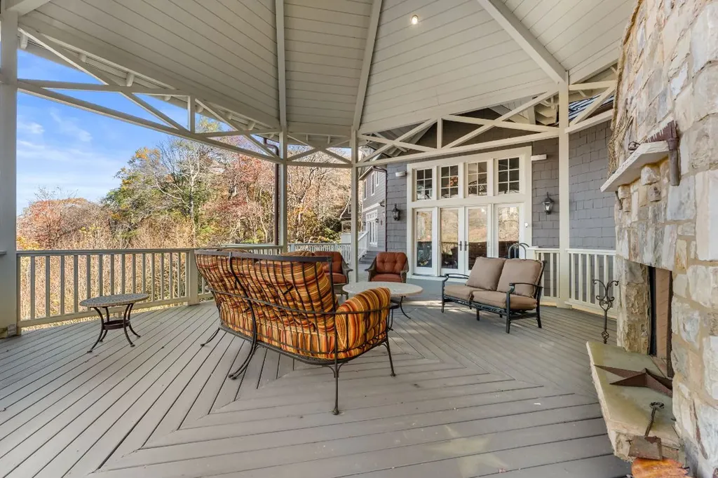 626 Ravenel Ridge Road Highlands NC 28741