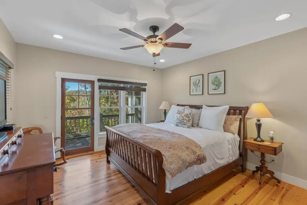 2473 Highland Gap Road Scaly Mountain NC 28775