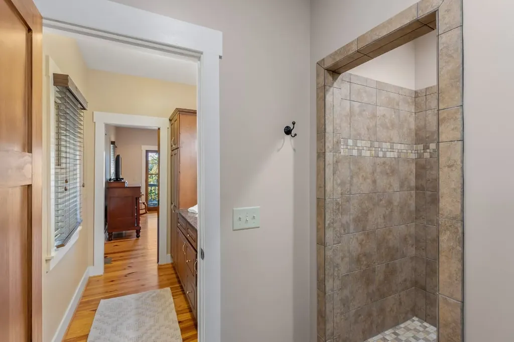 2473 Highland Gap Road Scaly Mountain NC 28775