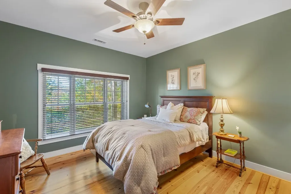 2473 Highland Gap Road Scaly Mountain NC 28775