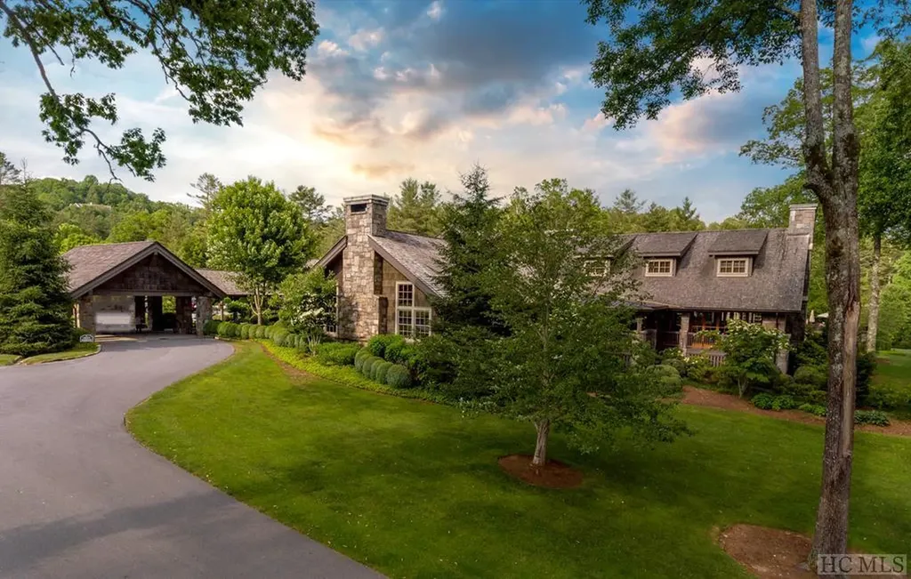 Lot 176a Moorewood Road Highlands NC 28741