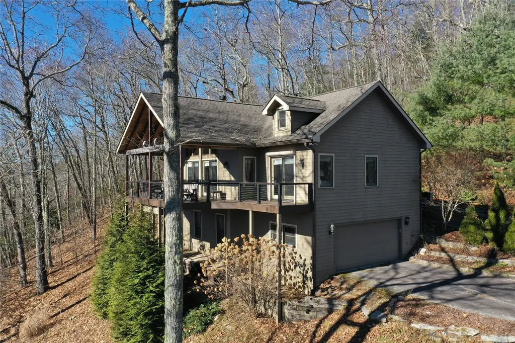 1560 Shirley Pressley Road Glenville NC 28736