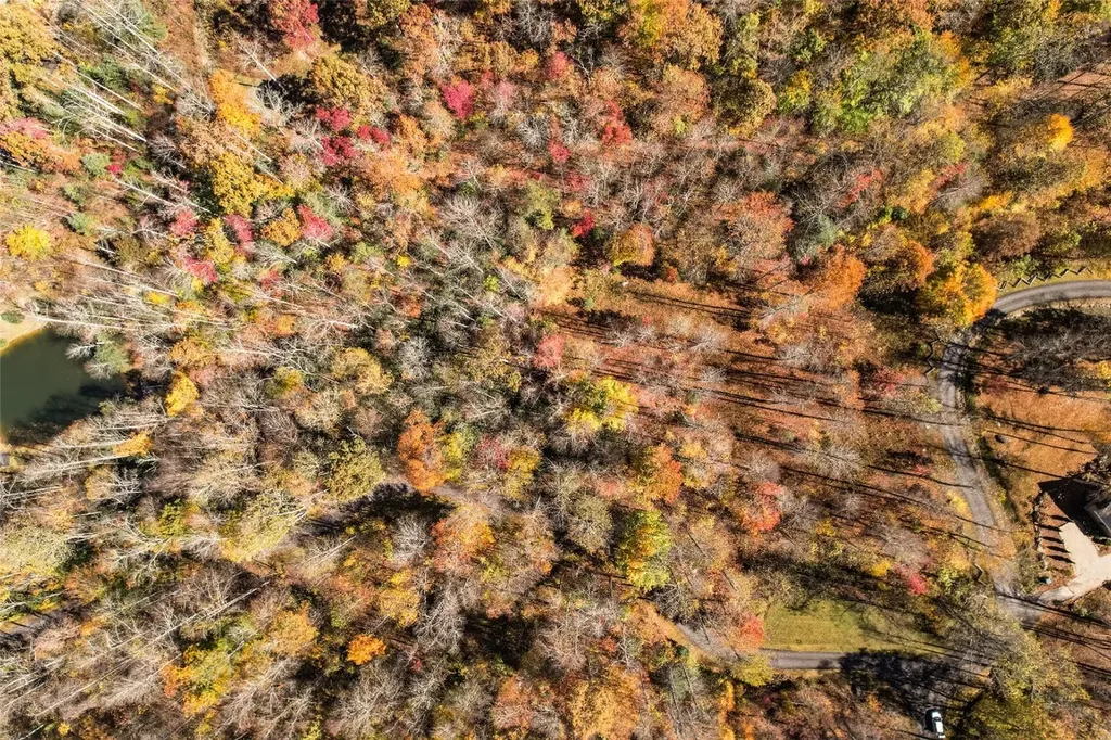 81 Pasture Road Glenville NC 28736