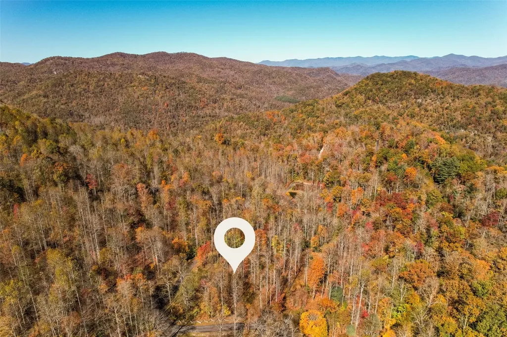 81 Pasture Road Glenville NC 28736