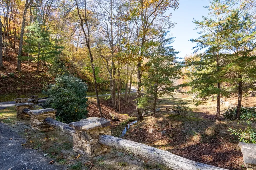 81 Pasture Road Glenville NC 28736