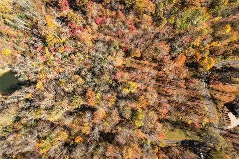 81 Pasture Road Glenville NC 28736