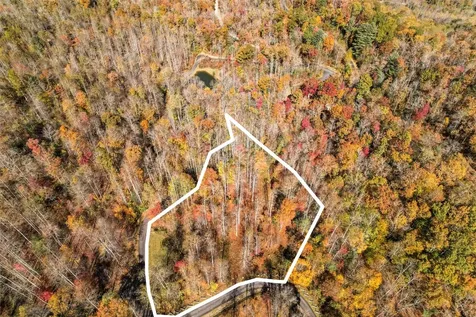 81 Pasture Road Glenville NC 28736