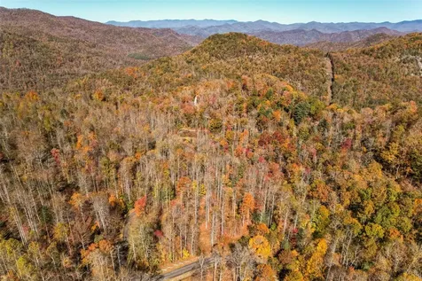 81 Pasture Road Glenville NC 28736