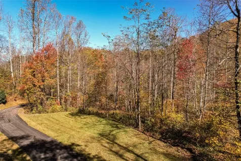 81 Pasture Road Glenville NC 28736