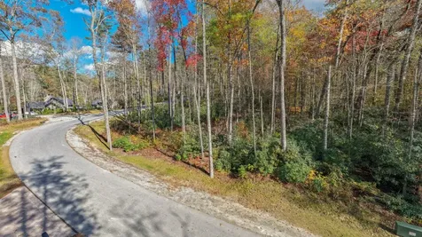 16 Flagstone Road Cashiers NC 28717