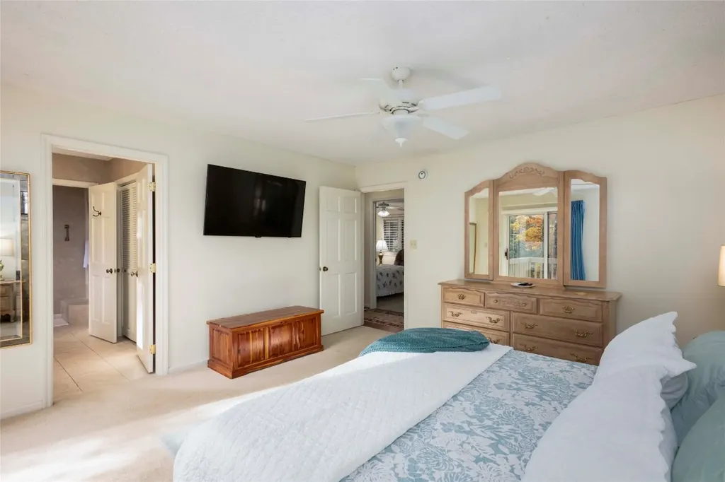 572 N. East Shore Drive Lake Toxaway NC 28747