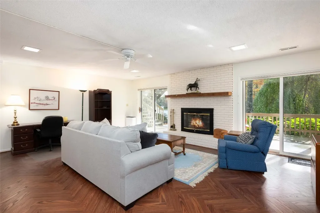 572 N. East Shore Drive Lake Toxaway NC 28747