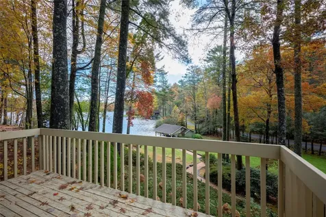 572 N. East Shore Drive Lake Toxaway NC 28747
