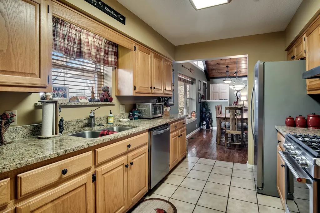 2379 Ridgepole Drive Sky Valley GA 30537