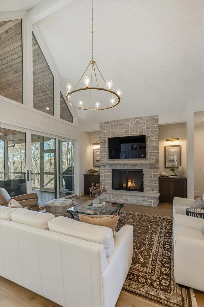 47 Noble Crest Trail Glenville NC 28736