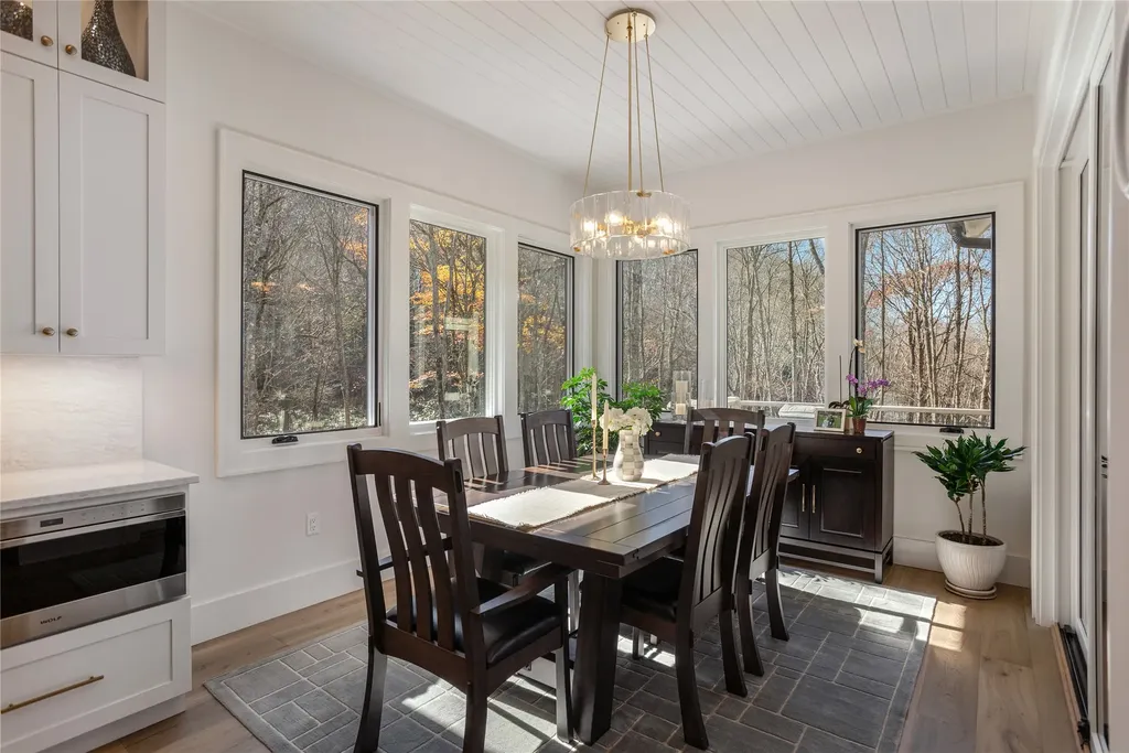 47 Noble Crest Trail Glenville NC 28736