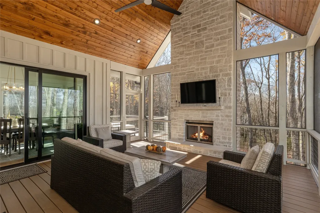 47 Noble Crest Trail Glenville NC 28736