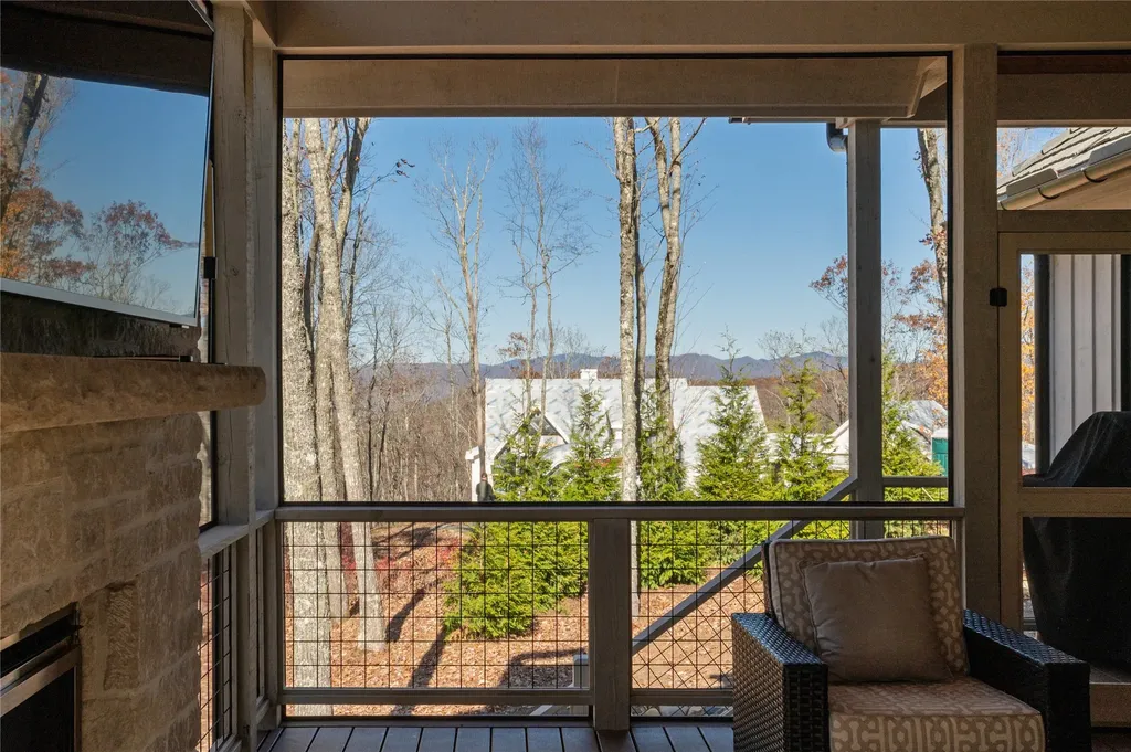 47 Noble Crest Trail Glenville NC 28736