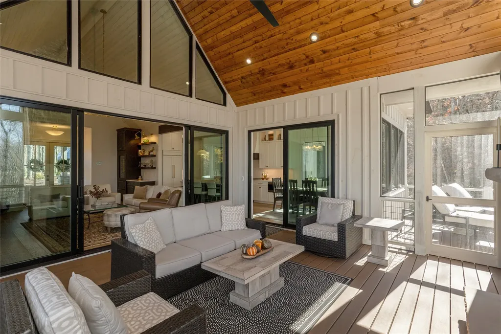 47 Noble Crest Trail Glenville NC 28736