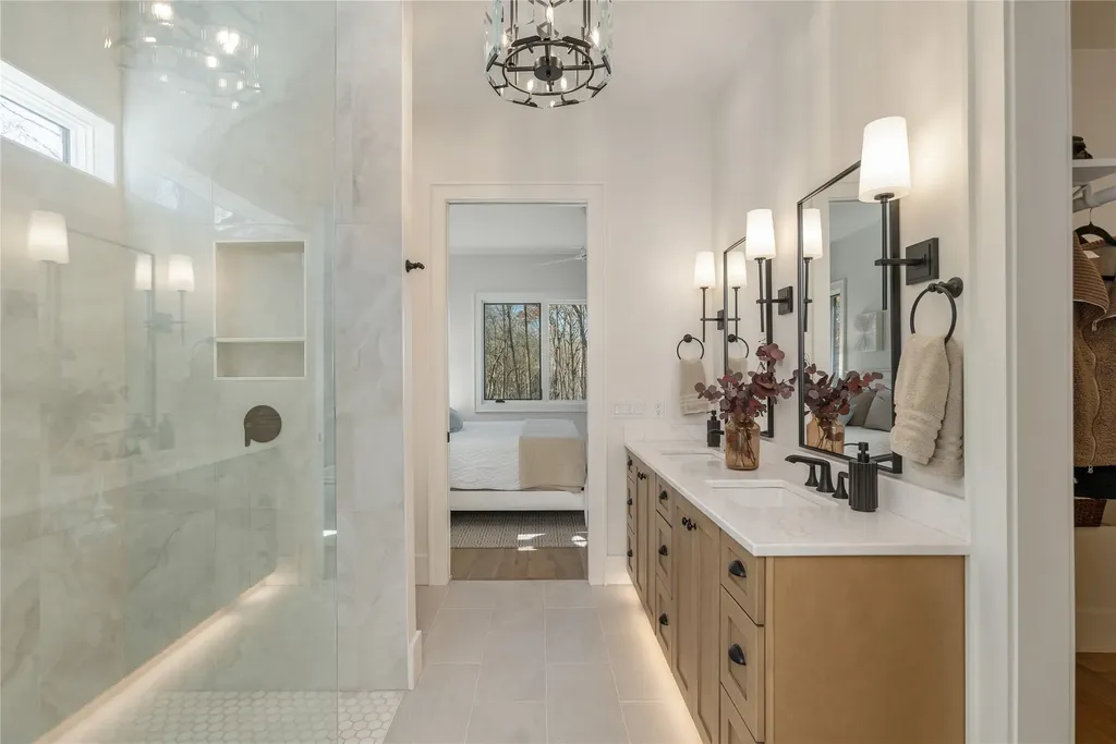 47 Noble Crest Trail Glenville NC 28736