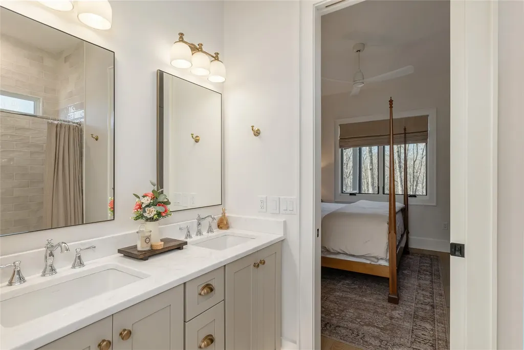 47 Noble Crest Trail Glenville NC 28736