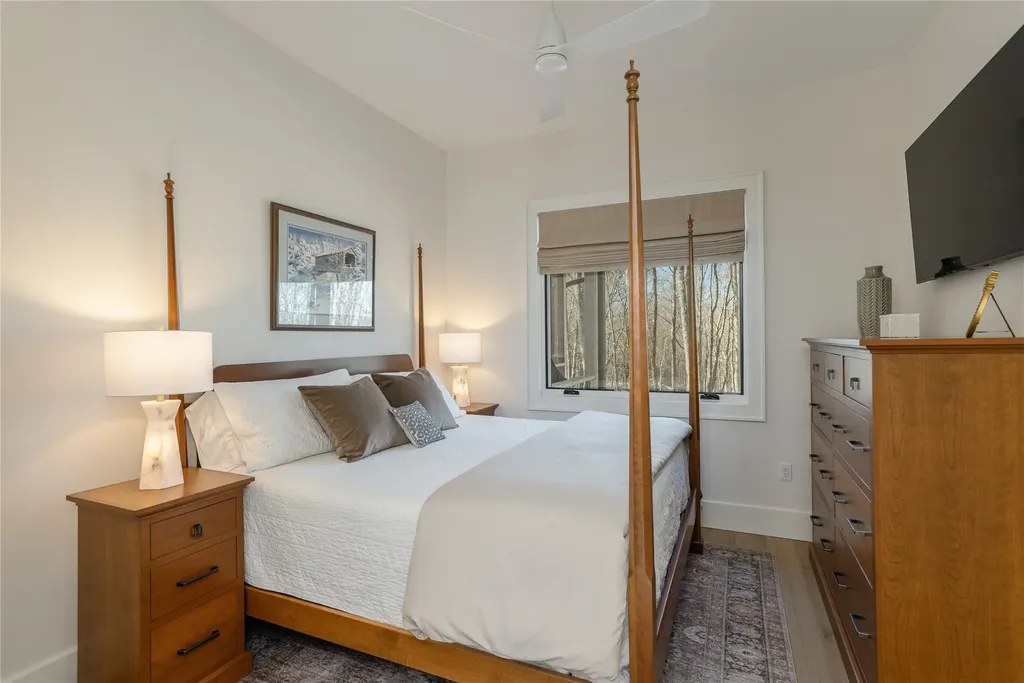 47 Noble Crest Trail Glenville NC 28736