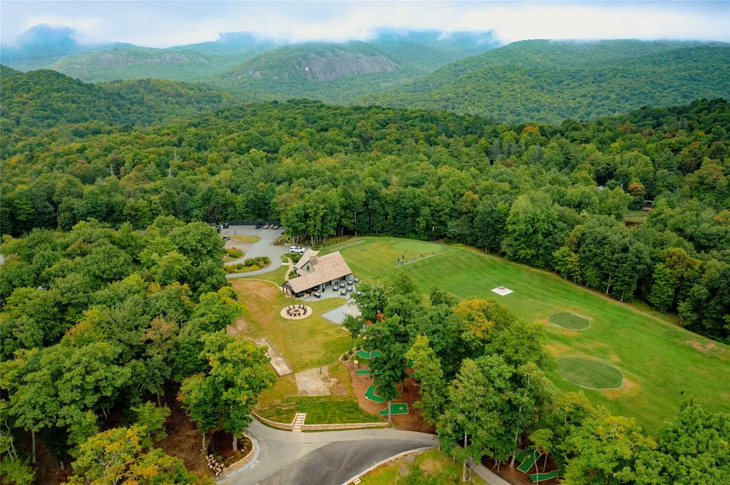 47 Noble Crest Trail Glenville NC 28736