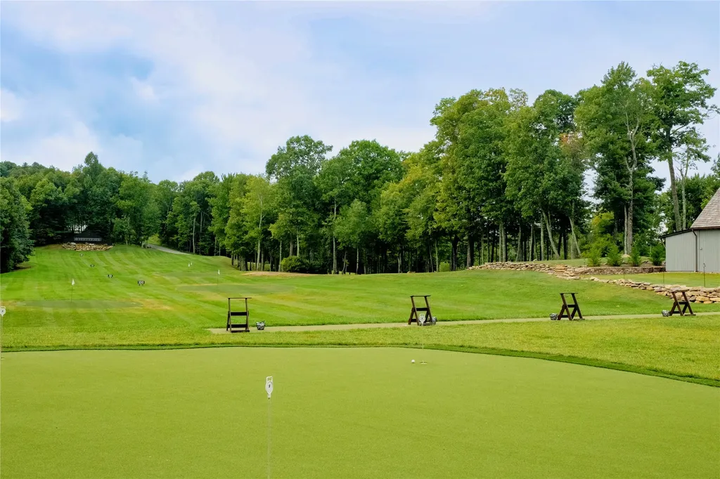 47 Noble Crest Trail Glenville NC 28736