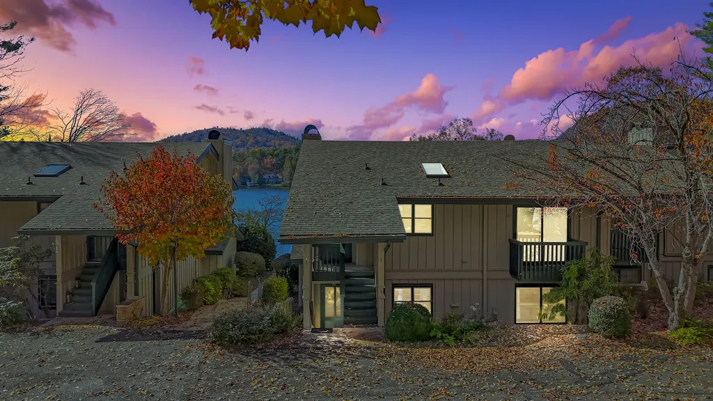 68 Toxaway Point Lake Toxaway NC 28747
