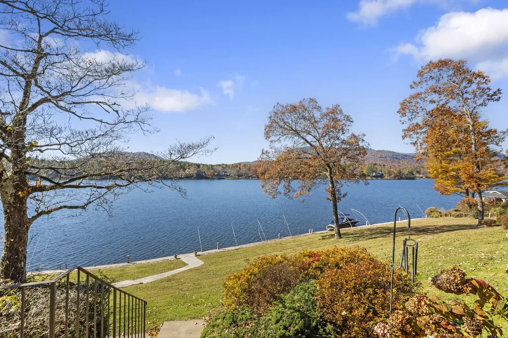 68 Toxaway Point Lake Toxaway NC 28747