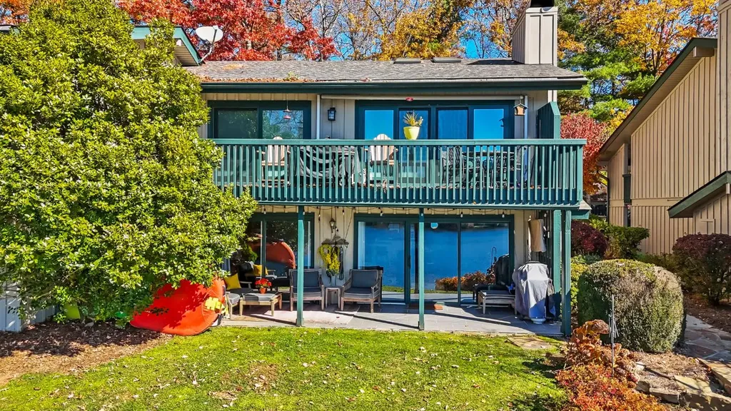 68 Toxaway Point Lake Toxaway NC 28747